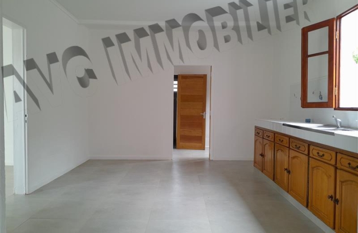 Location Maison 120m&sup2; 4 pi&egrave;ces Rivi&egrave;re Saint Louis