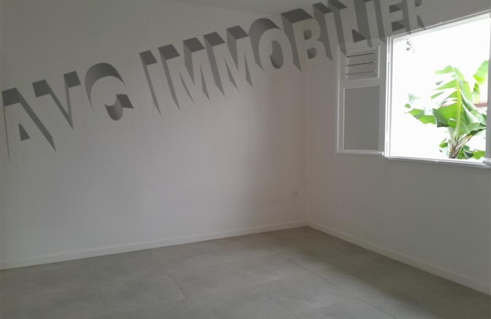 Location Maison 120m&sup2; 4 pi&egrave;ces Rivi&egrave;re Saint Louis