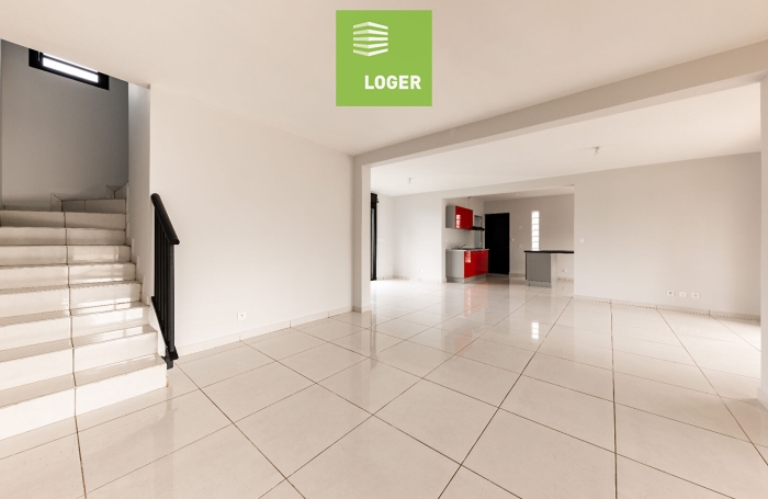 Location Maison 132m&sup2; 5 pi&egrave;ces Petite &icirc;le