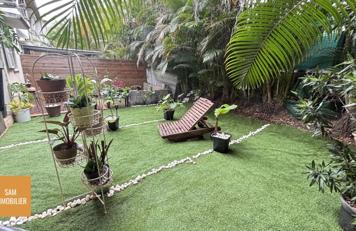 Appartement T3 en rez-de-jardin avec jardin privatif de 58m2 et 2 places de parkings