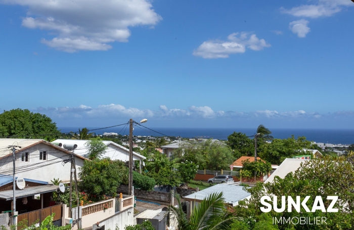 Location Appartement 68.00m&sup2; 4 pièces Saint-Pierre