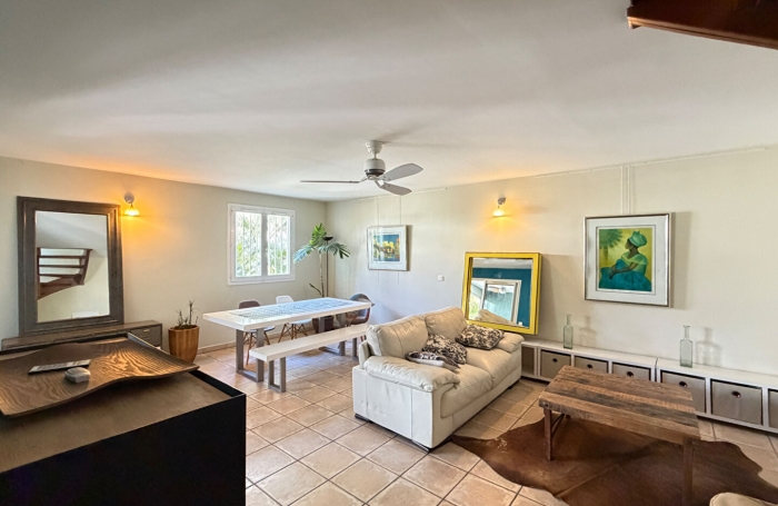 Location Appartement 80.3m&sup2; 3 pi&egrave;ces Saint-Pierre