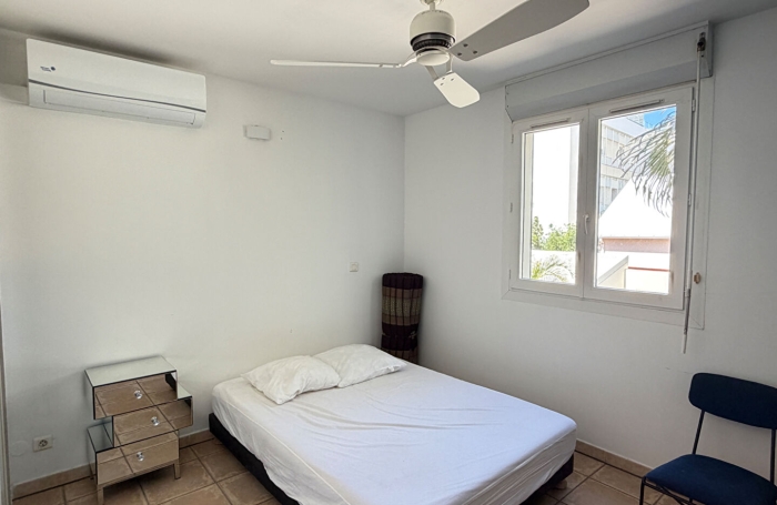 Location Appartement 80.3m&sup2; 3 pi&egrave;ces Saint-Pierre