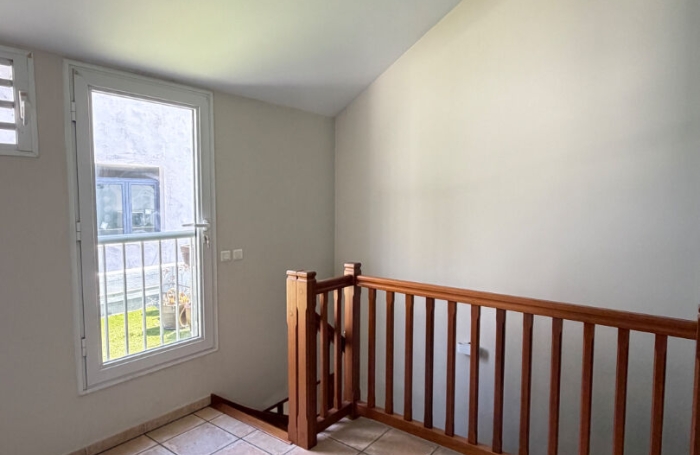 Location Appartement 80.3m&sup2; 3 pi&egrave;ces Saint-Pierre