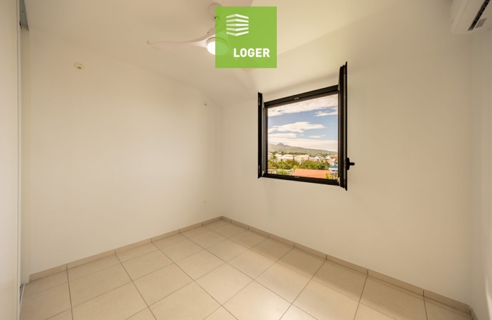 Location Appartement 61.16m&sup2; 4 pi&egrave;ces Saint-Pierre