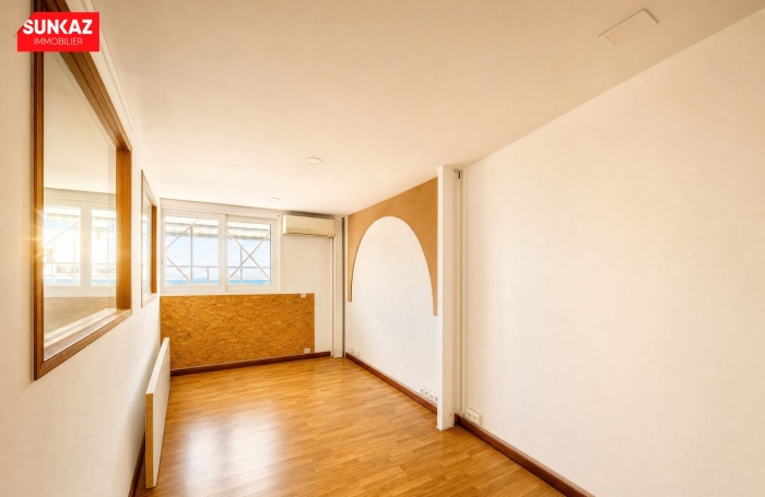 Location Local commercial 70.00m&sup2; 2 pièces Saint-Pierre