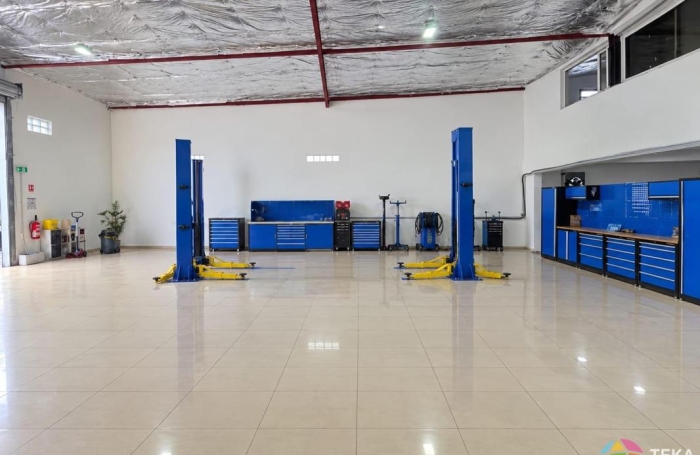 Location Local commercial 391m&sup2; 2 pièces Saint Andr&eacute;