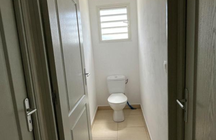 Location Maison 99.73m&sup2; 4 pièces Sainte Suzanne