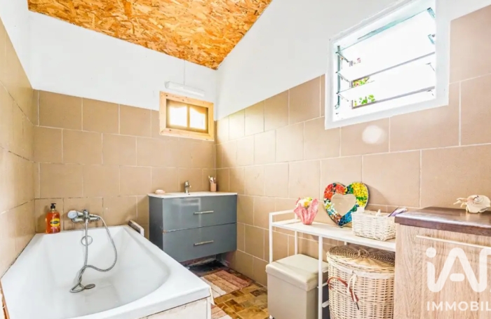 Vente Maison 80m&sup2; 3 pièces Sainte Rose