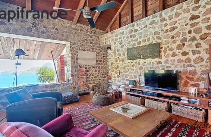 Vente Maison 261m&sup2; 8 pièces Terre de Bas