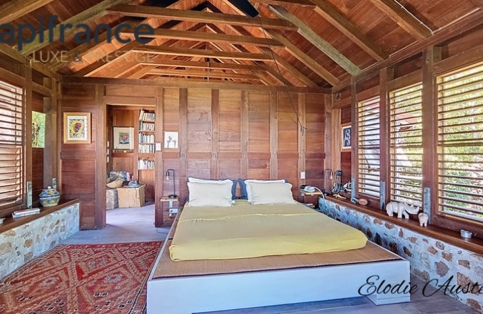 Vente Maison 261m&sup2; 8 pièces Terre de Bas