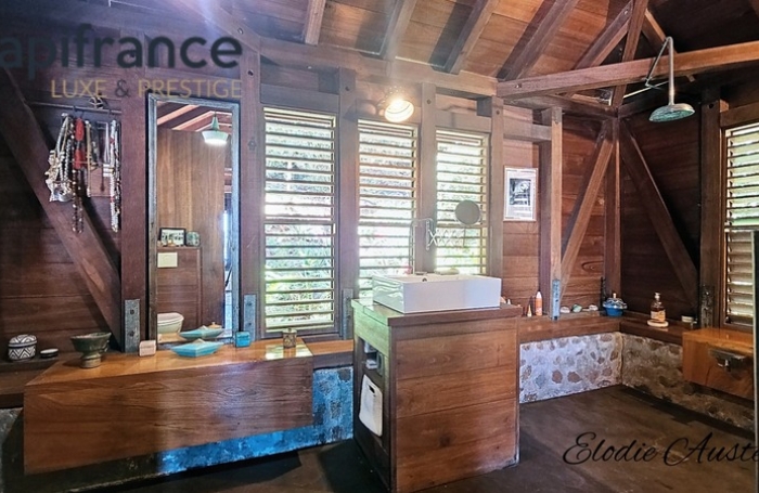 Vente Maison 261m&sup2; 8 pièces Terre de Bas