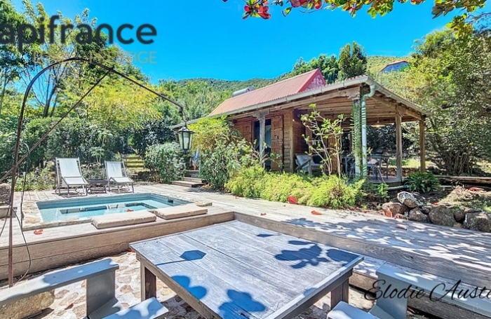 Vente Maison 261m&sup2; 8 pièces Terre de Bas