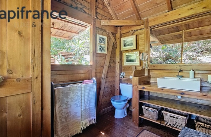 Vente Maison 261m&sup2; 8 pièces Terre de Bas