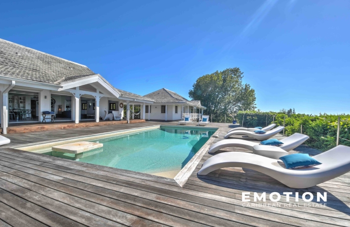 Villa AZUR aux Terres Basses