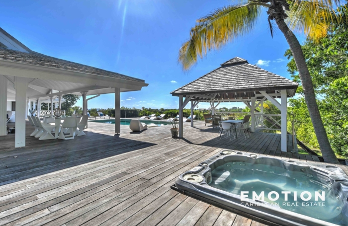 Villa AZUR aux Terres Basses