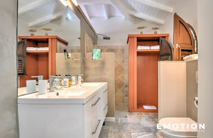 H&ocirc;tel-Restaurant 798 m2 + terrasses couvertes