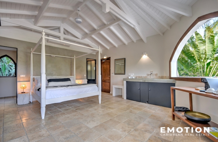 H&ocirc;tel-Restaurant 798 m2 + terrasses couvertes