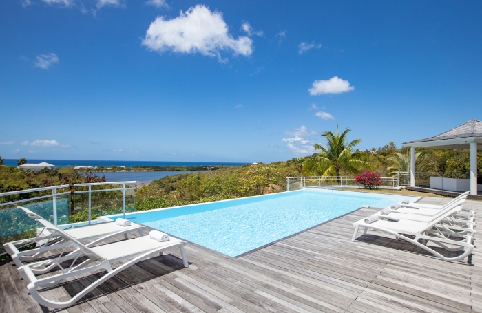 Propri&eacute;t&eacute; de 2 villas vue mer aux Terres Basses