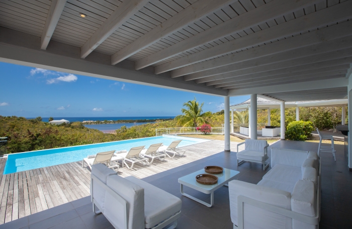 Propri&eacute;t&eacute; de 2 villas vue mer aux Terres Basses
