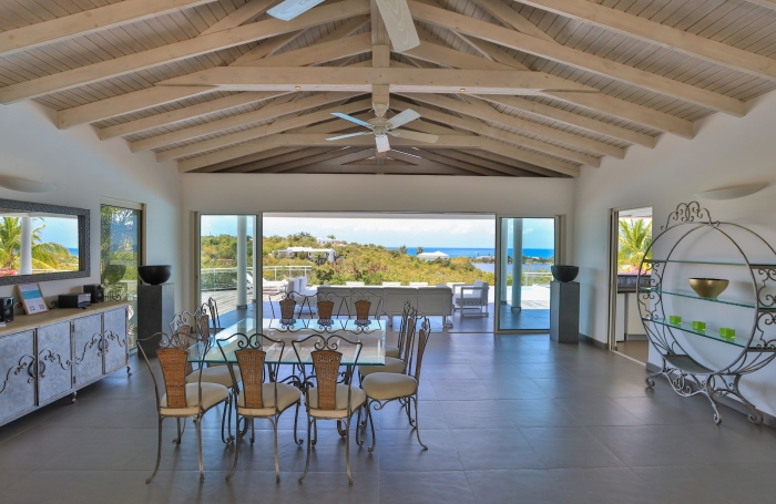 Propri&eacute;t&eacute; de 2 villas vue mer aux Terres Basses