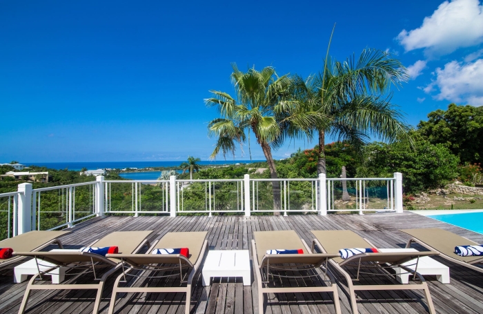 Propri&eacute;t&eacute; de 2 villas vue mer aux Terres Basses