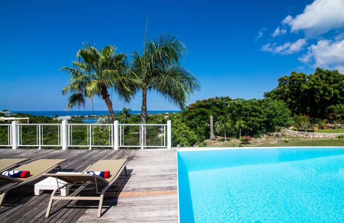 Propri&eacute;t&eacute; de 2 villas vue mer aux Terres Basses
