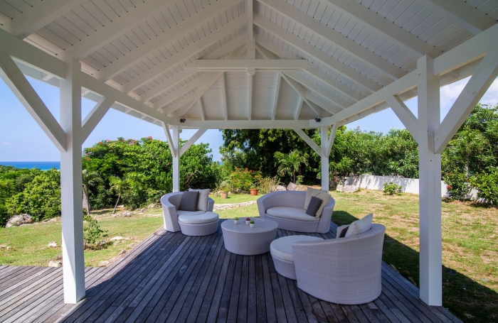 Propri&eacute;t&eacute; de 2 villas vue mer aux Terres Basses