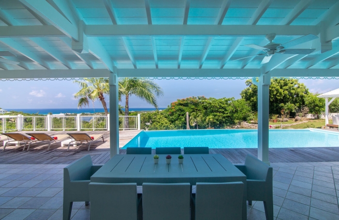 Propri&eacute;t&eacute; de 2 villas vue mer aux Terres Basses