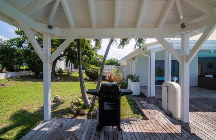 Propri&eacute;t&eacute; de 2 villas vue mer aux Terres Basses