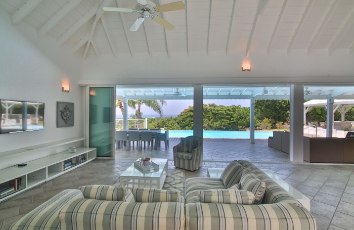 Propri&eacute;t&eacute; de 2 villas vue mer aux Terres Basses